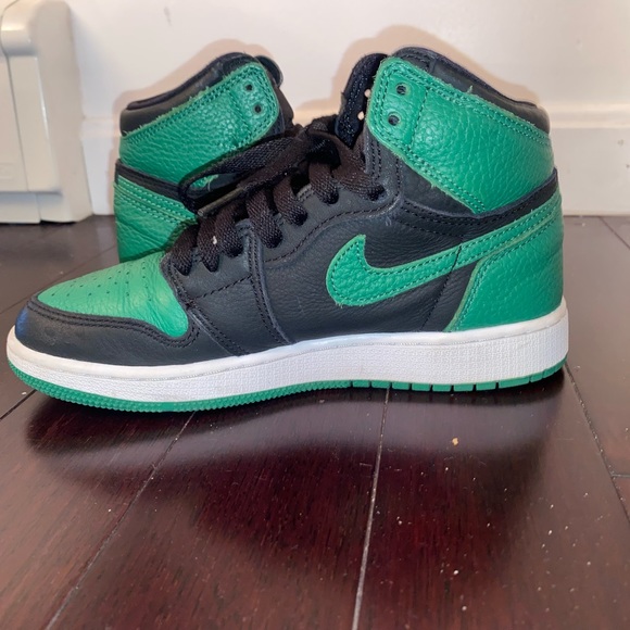 Air Jordan 1 Retro High OG Pine Green 2.0 - Picture 1 of 8